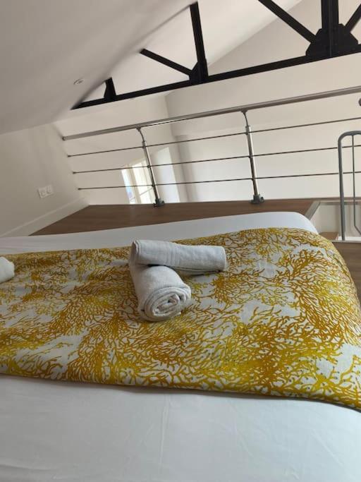Duplex Type Loft Centre Ville * Clim * Wifi * Haut De Gamme * อองกูแลม ภายนอก รูปภาพ