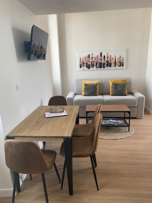Duplex Type Loft Centre Ville * Clim * Wifi * Haut De Gamme * อองกูแลม ภายนอก รูปภาพ