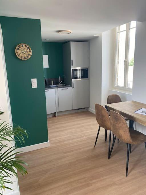 Duplex Type Loft Centre Ville * Clim * Wifi * Haut De Gamme * อองกูแลม ภายนอก รูปภาพ